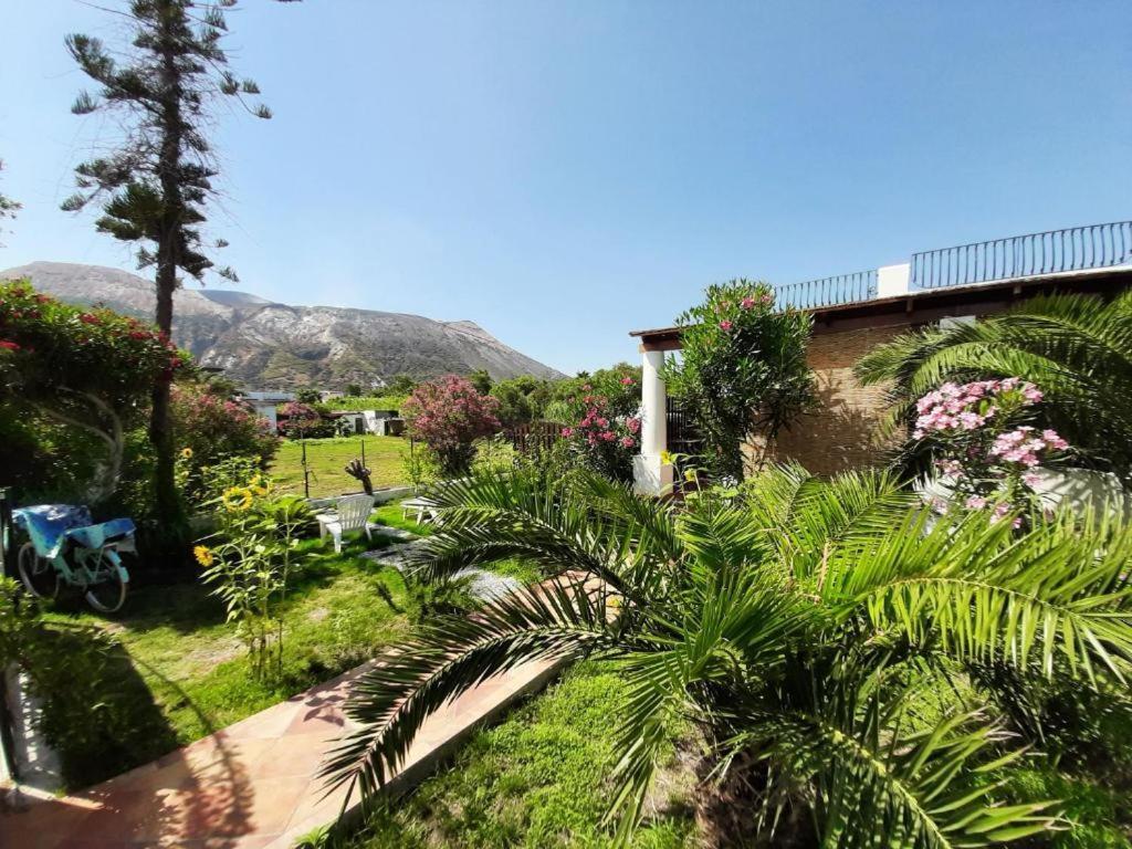 Garden & Sea Villa Vulcano  Luaran gambar