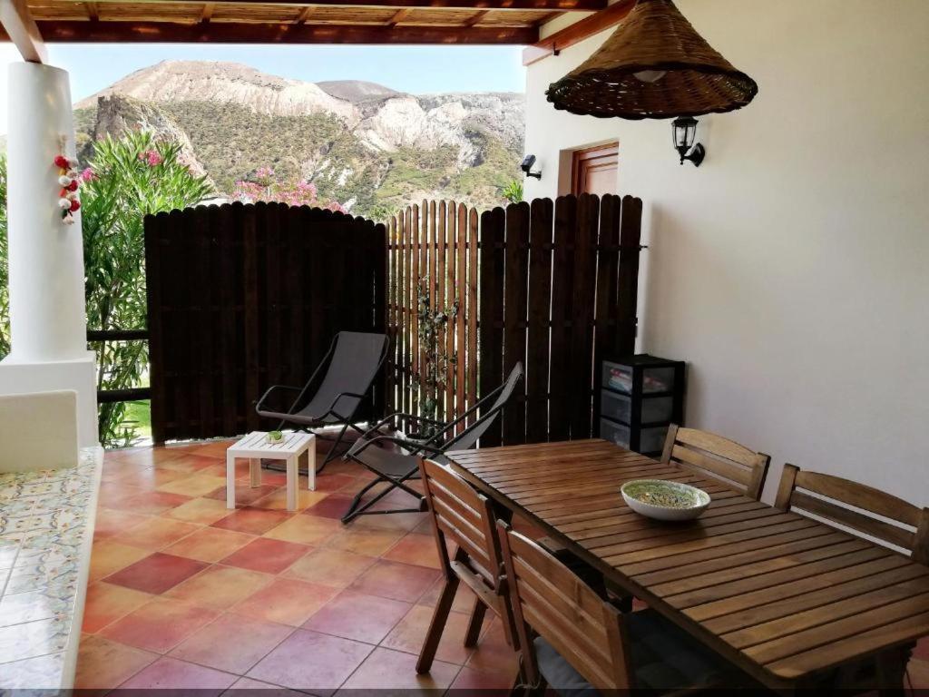 Garden & Sea Villa Vulcano  Luaran gambar