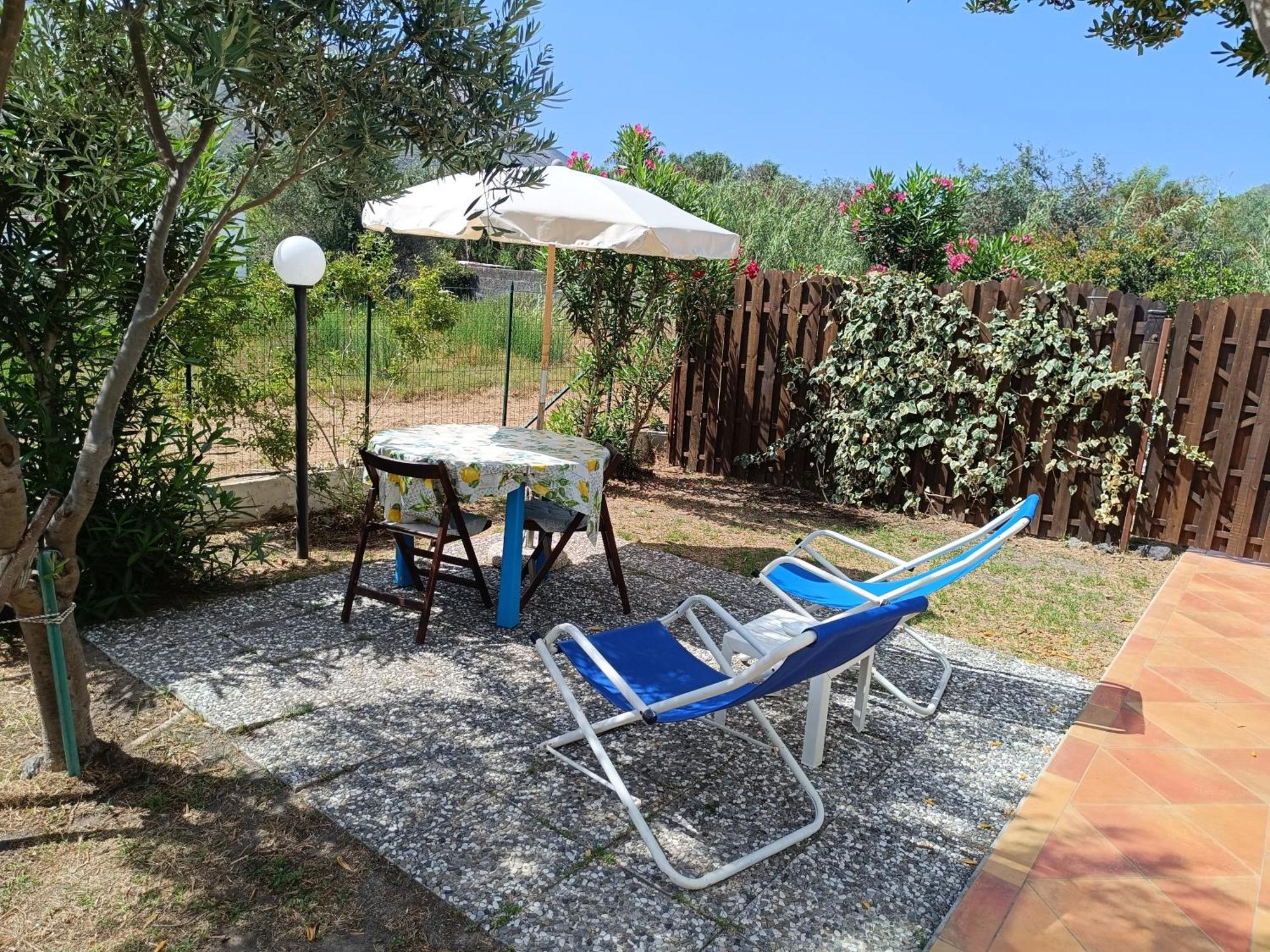 Garden & Sea Villa Vulcano  Luaran gambar